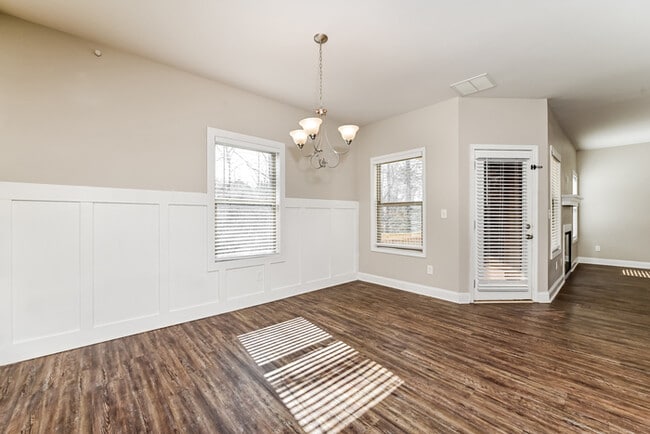 Photo - 1004 Allegiance Dr