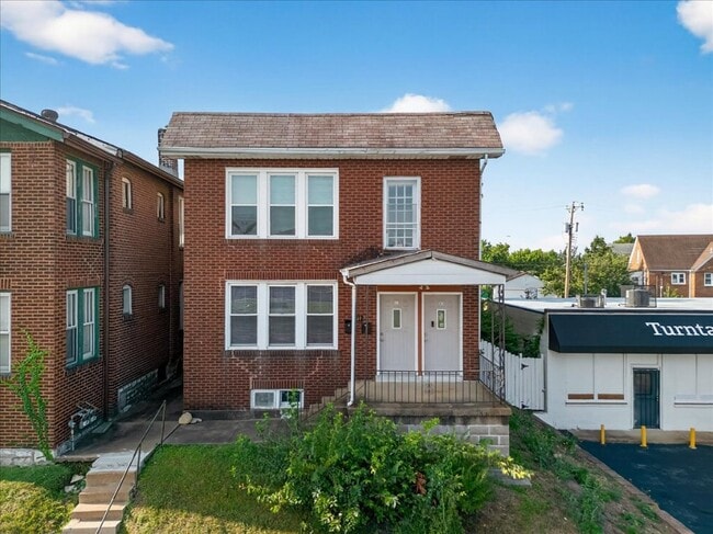 Building Photo - 3844 Gravois Ave Unit 1F Rental