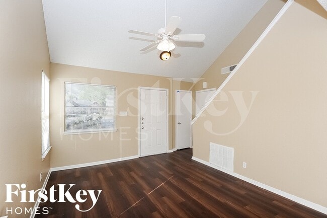 9109 Horncastle Ct