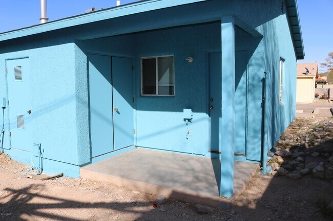 Photo - 77 E Laguna St