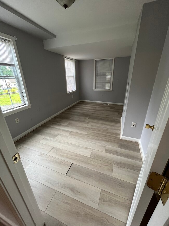 Photo - 23 Abbott Rd Unit North Reading - 1 BR