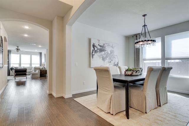 Photo - 4800 Meadow Falls Dr