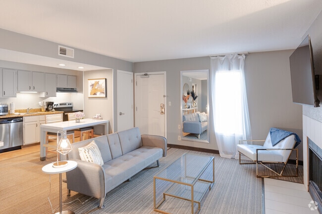 Studio, 1BA - 675SF - The Haven at Eagandale