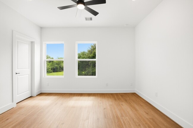 Photo - 7841 Sunnyhill St