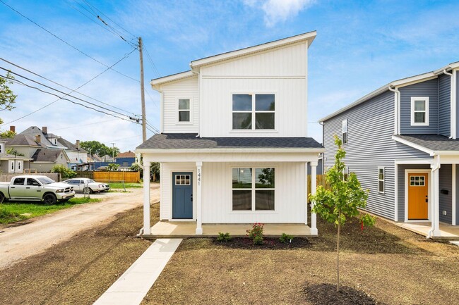 Photo - 1441 Merrimac Ave House