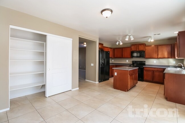 Photo - 19101 N Meghan Dr