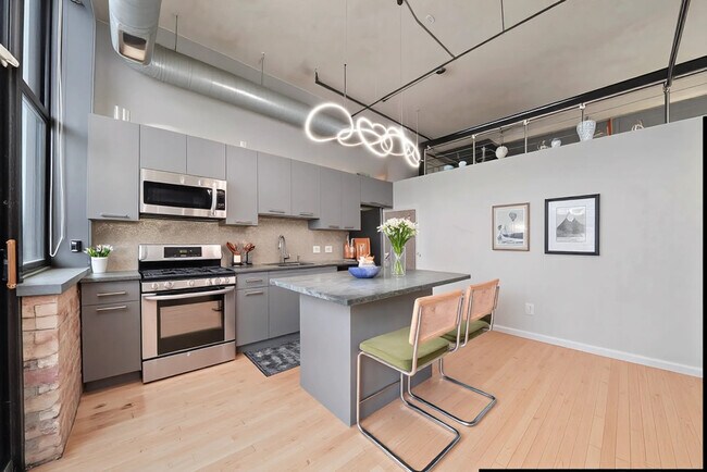 Photo - 817 W Washington Blvd Unit 507