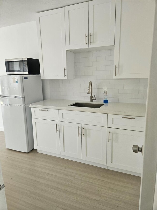 Photo - 514 SW 2nd Ave Unidad B