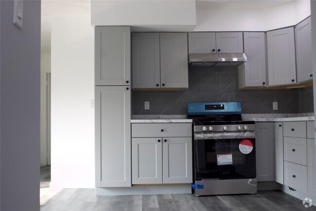 Building Photo - 2092 Canarsie Rd Unit Apt 2