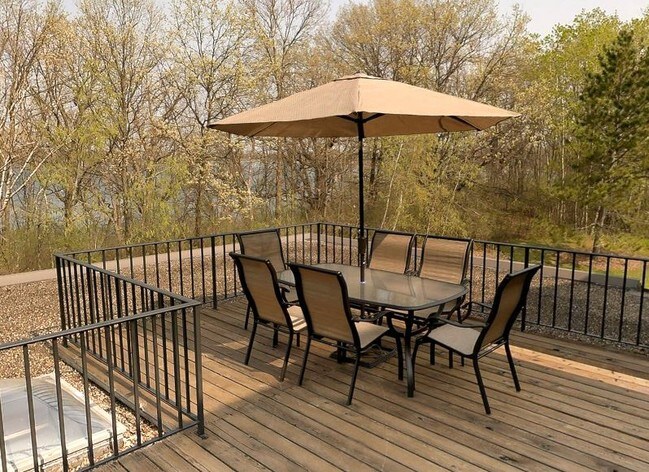 The Parkshore Apartments of Arden Hills