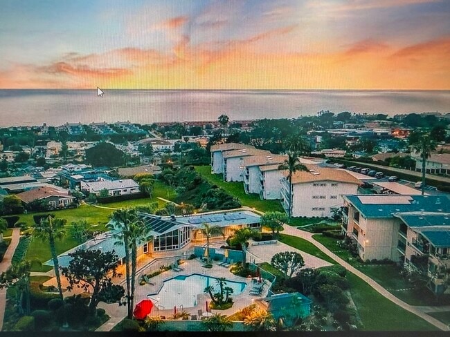 Photo - 632 E Solana Cir Unidad Solana Court