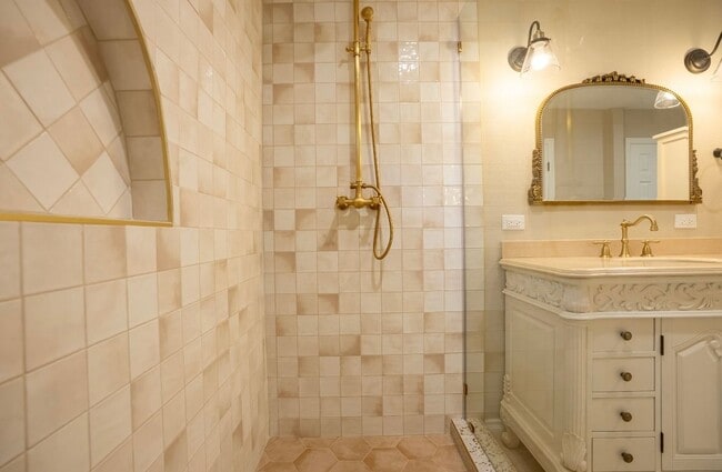 Photo - 3219 Sumac Rd