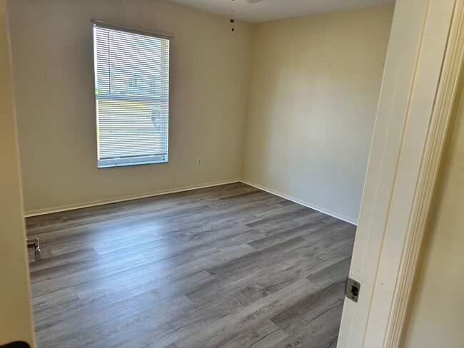 Photo - 11151 Pendleton Ave Unidad 11151 Pendelton Ave  A