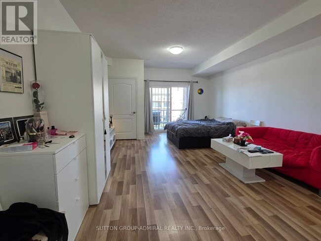 Photo - 40 Ferndale Dr S Unit 304