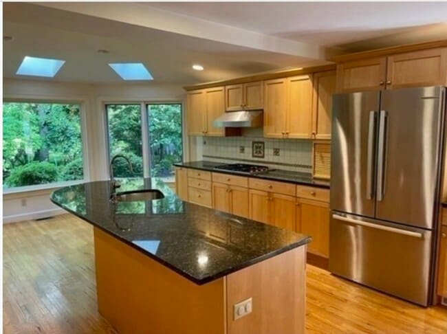 Photo - 124 Pilgrim Rd