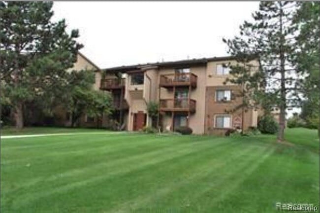 Photo - 30052 W 12 Mile Rd Unit 71