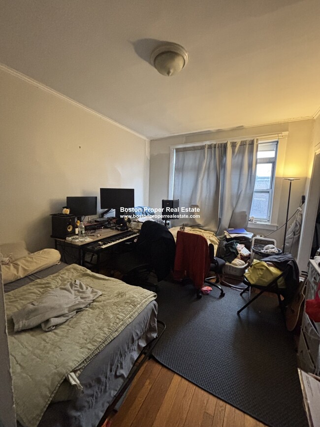 Photo - 80 Fenway St