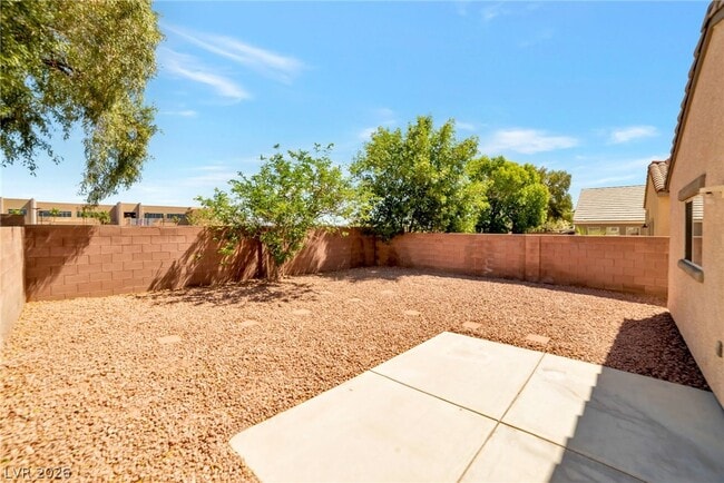 10274 Chigoza Pine Ave