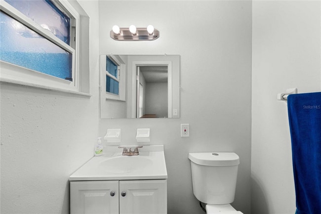 Photo - 14700 State St