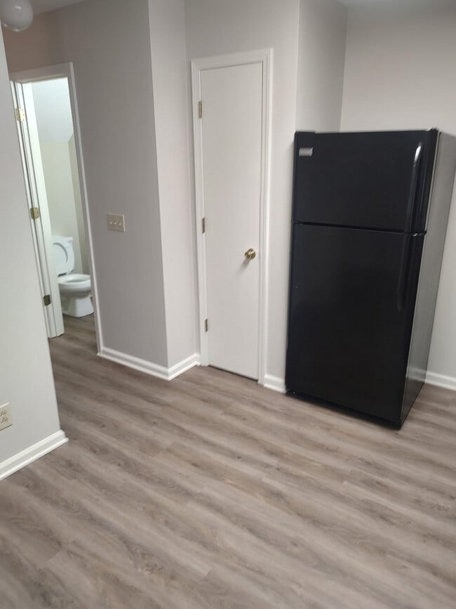 Photo - 210 W 17th St Unit 2BR-TH