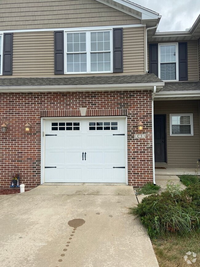 Building Photo - 1604 S Division St Unit C4 Rental