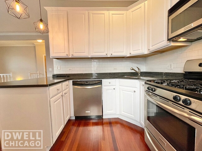 Photo - 2800 N Seminary Ave Unidad 1S