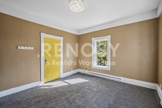 Photo - 715 Sims Ave
