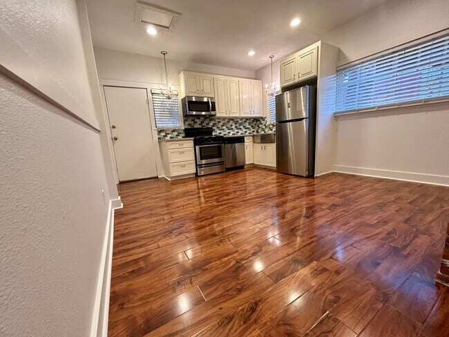 Photo - N San Pedro Unit 1A