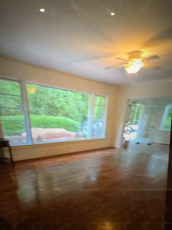917 Greenwood Rd