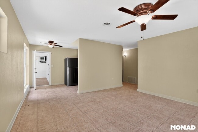 Photo - 203 St Regis Dr