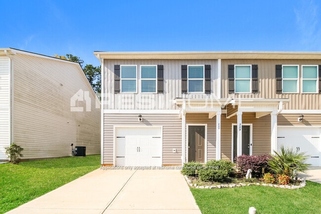 Building Photo - 438 Oakwood Dr NW