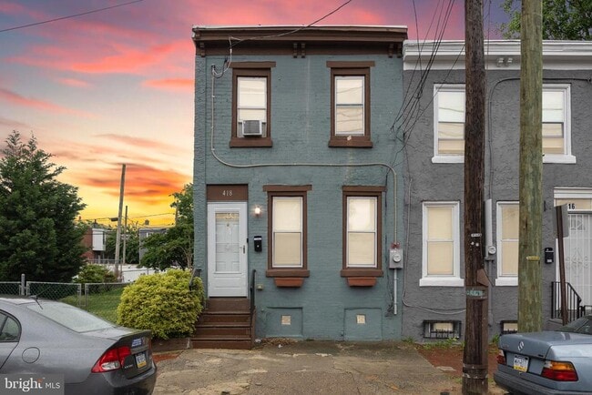 Photo - 418 Vine St Townhome