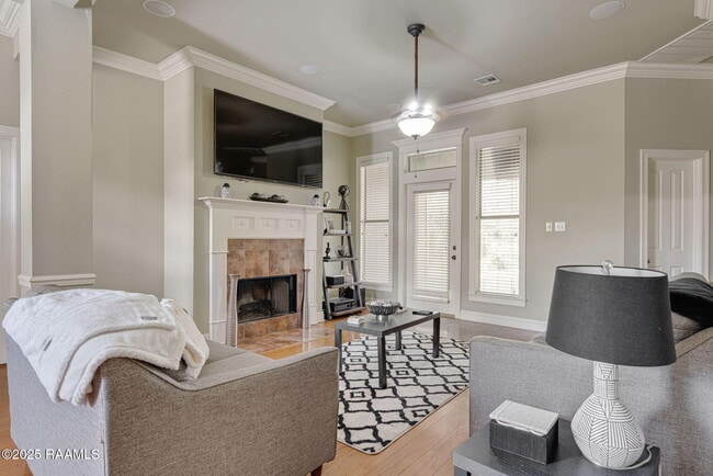 Photo - 111 Meagans Way Dr