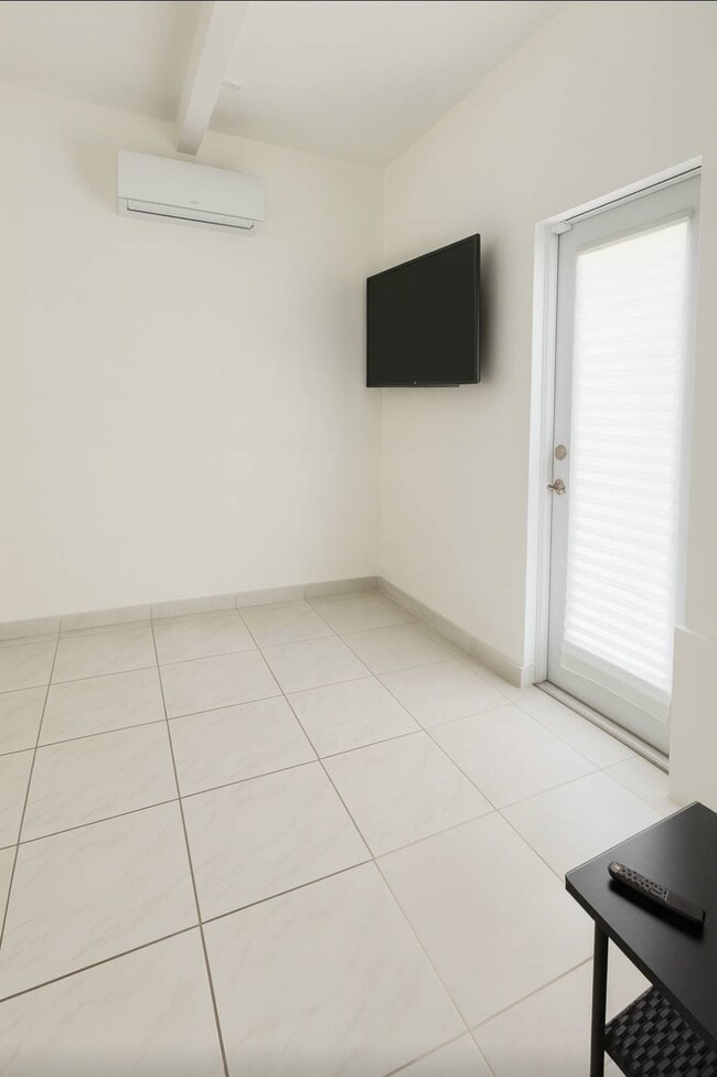 Photo - 8540 SW 16th St