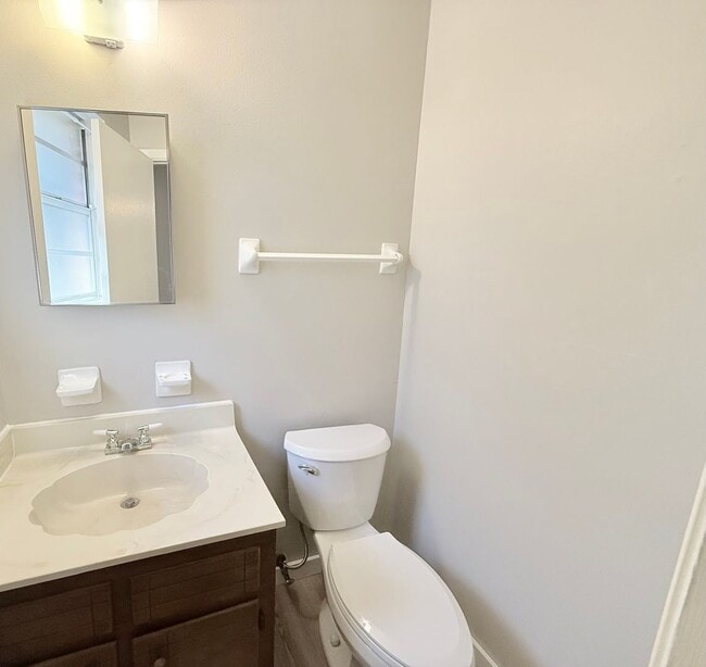 Photo - Spacious 3-Bedroom Home