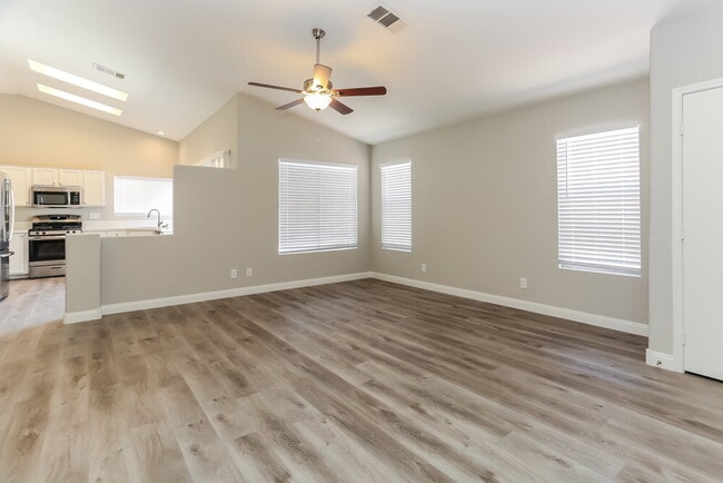 Photo - 620 Saddle Rider Ct