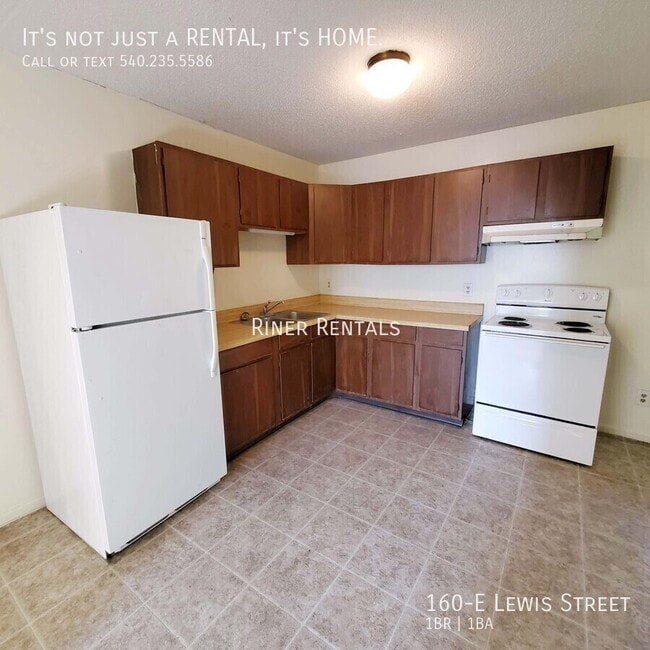 Photo - 160 Lewis St