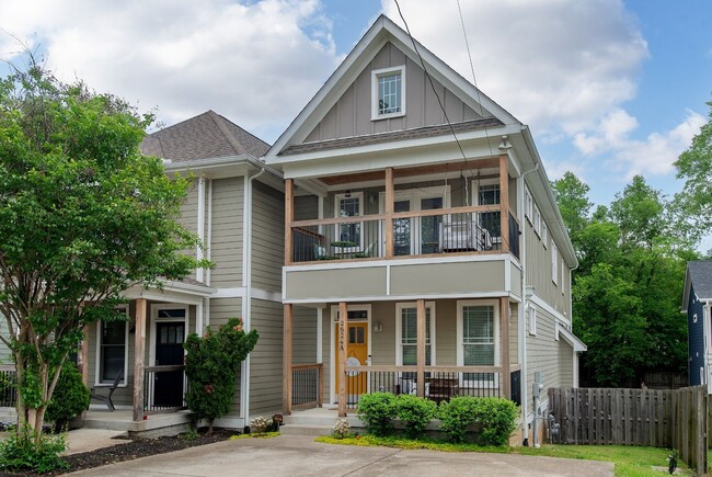 Urban Tranquility In Vibrant East Nashville - Urban Tranquility In Vibrant East Nashville House