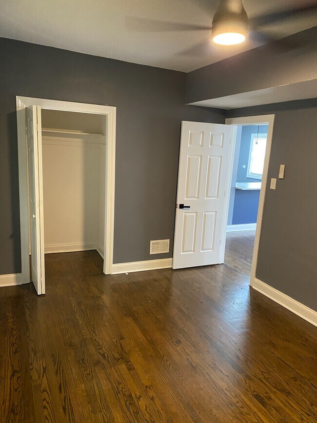 Photo - 10925 S Vernon Ave Unidad 2