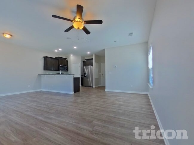 Photo - 409 Eastfair Dr