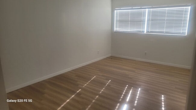 Photo - 3910 44th St N