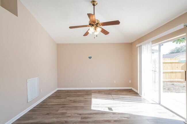 Photo - 13247 Early Run Ln Casa