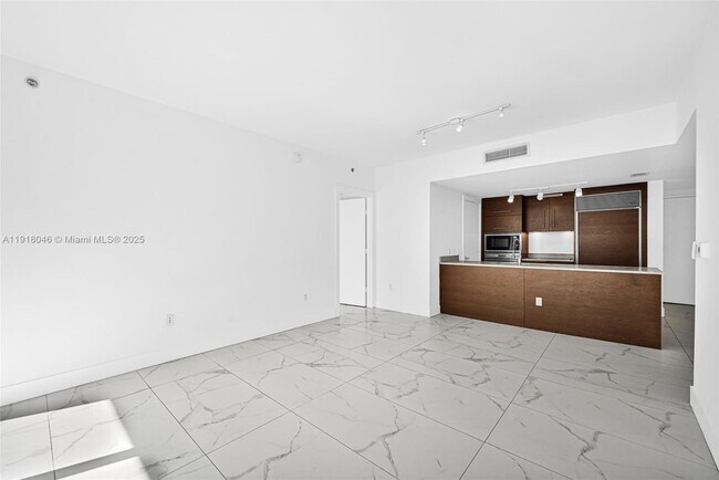 Photo - 475 Brickell Ave Unit 3113