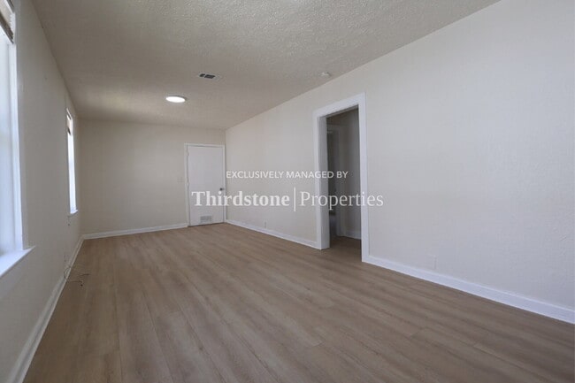 Photo - 1502 Fairfax St