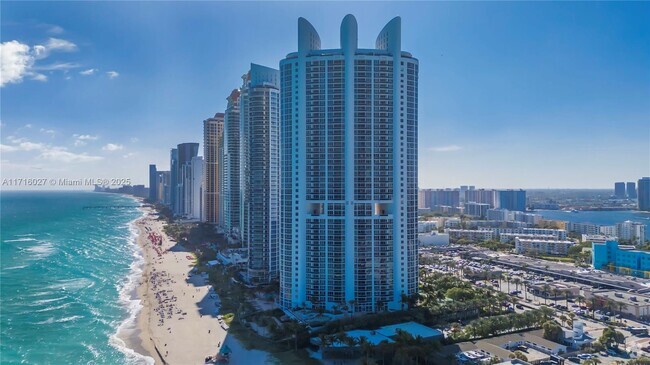 Building Photo - 18201 Collins Ave Unit PH5502 Rental