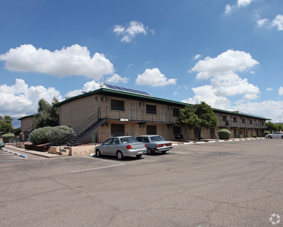 Kachina Court Apartments - Kachina Court Apartments