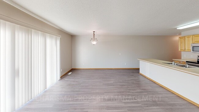 Photo - Park Place Condominiums