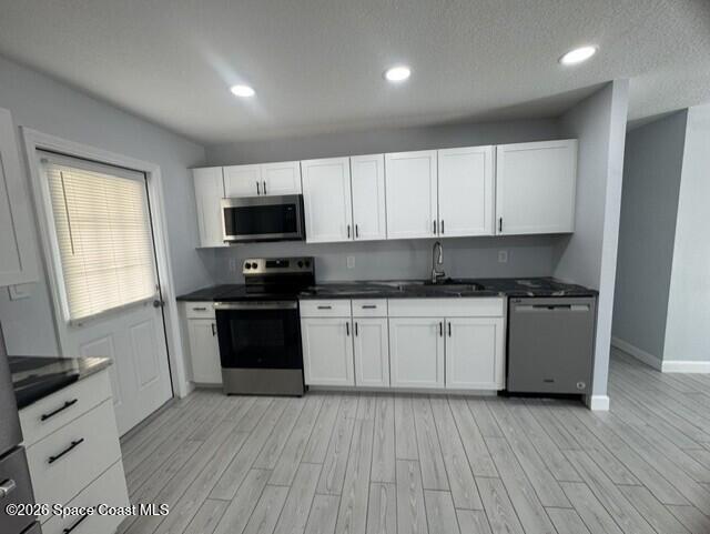 2137 Canterbury Ln