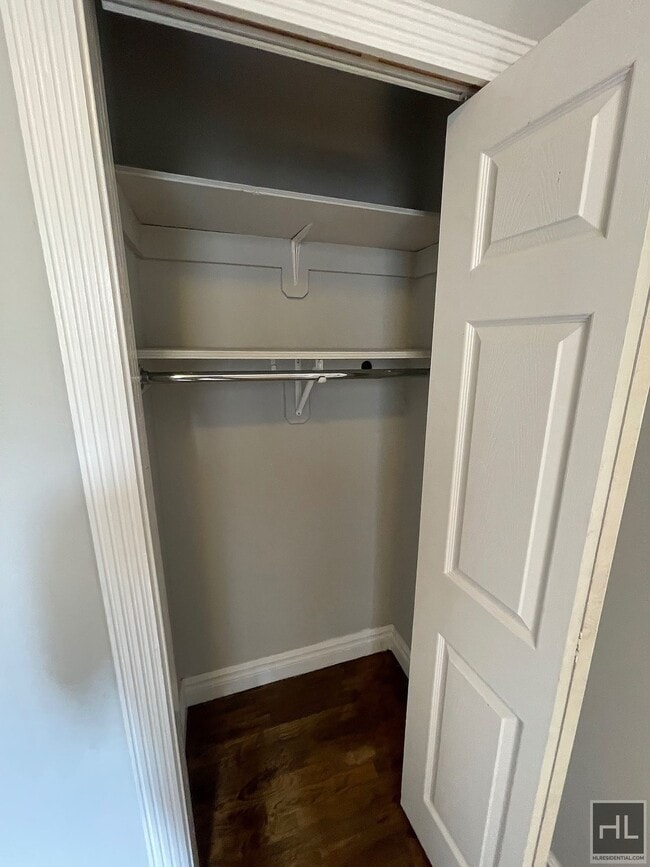 Photo - East 13th Street Unidad 5E