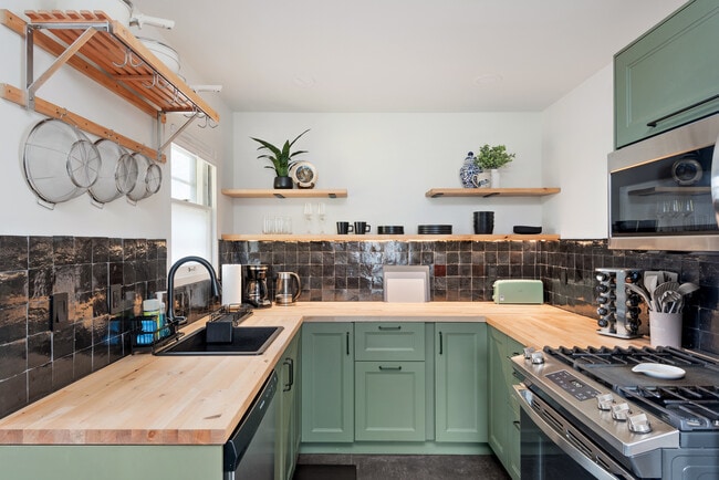 Photo - 6248 NE Wasco St